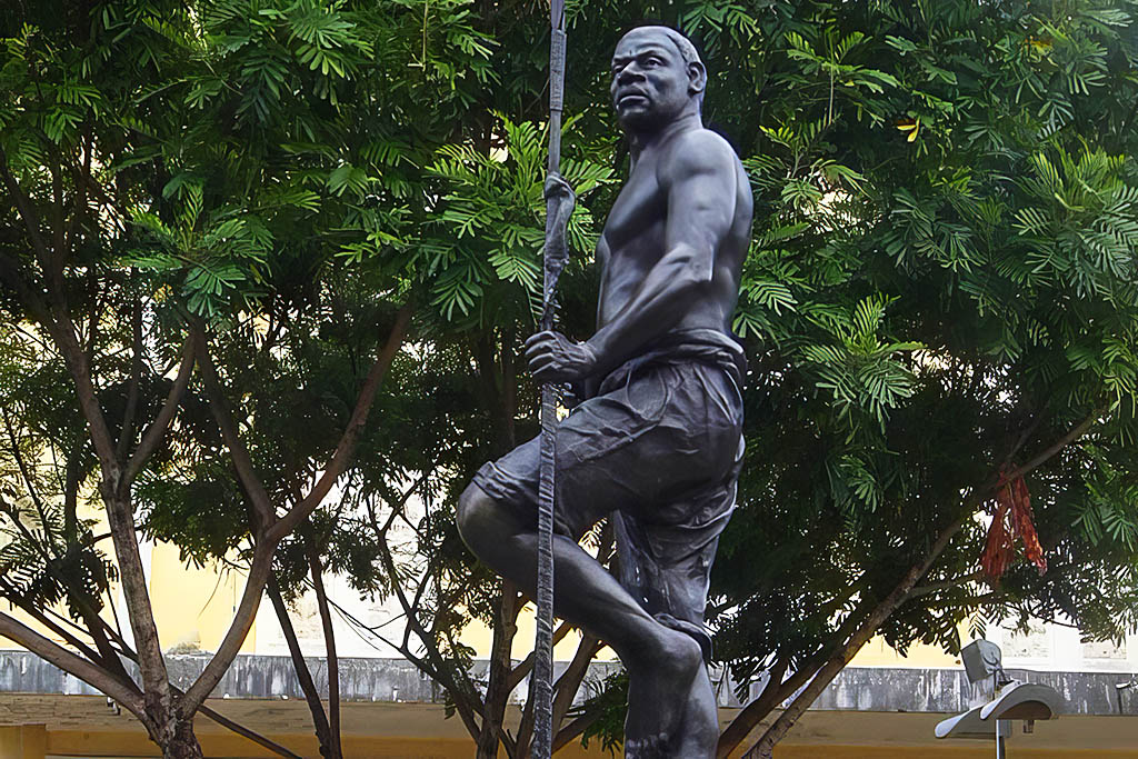 Estátua em homenagem a Zumbi dos Palmares